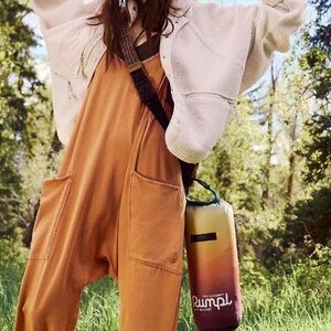 Free people Hot Shot Onesie Toasted
Coconut